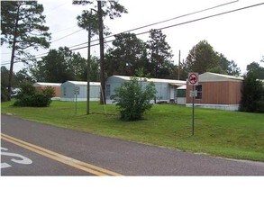 Parkwood Moble Home Park in Panama City, FL - Building Photo - Building Photo