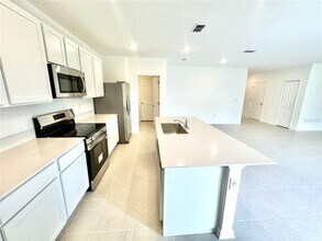 1231 Belle Isle Ln in Daytona Beach, FL - Building Photo - Building Photo