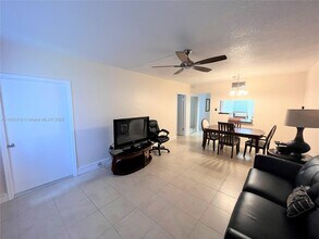 2810 NE 201st Terrace in Miami, FL - Building Photo - Building Photo