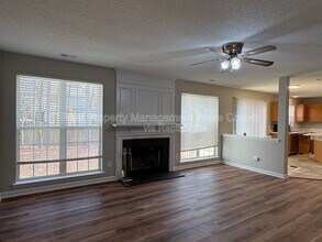 9704 Erinsbrook Dr in Raleigh, NC - Building Photo - Building Photo