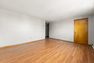 336 Princeton Ave, Unit 1 in Jersey City, NJ - Building Photo - Building Photo