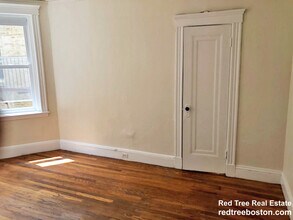 1185 Boylston St, Unit 22 in Boston, MA - Foto de edificio - Building Photo