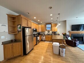 4726 N Winthrop Ave in Chicago, IL - Building Photo - Building Photo