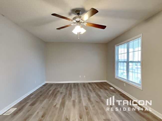 701 Avondale Dr in Clayton, NC - Building Photo - Building Photo