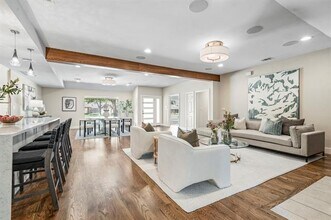 5948 Melshire Dr in Dallas, TX - Foto de edificio - Building Photo