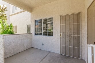 3327 Erva St in Las Vegas, NV - Foto de edificio - Building Photo