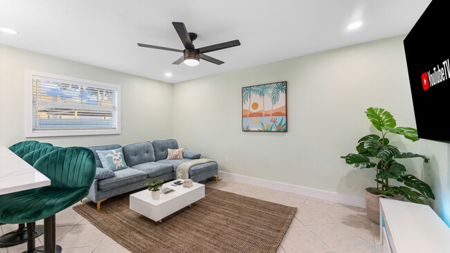 79 S Brevard Ave, Unit ID1389641P in Cocoa Beach, FL - Foto de edificio - Building Photo