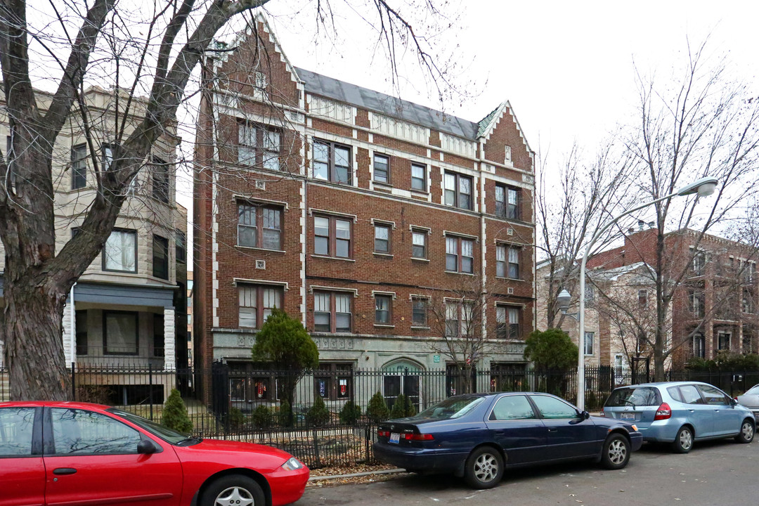 Chatelaine Apartments in Chicago, IL - Foto de edificio