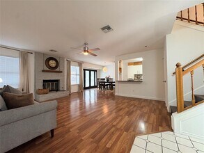 11907 Cherie Dr in Austin, TX - Building Photo - Building Photo