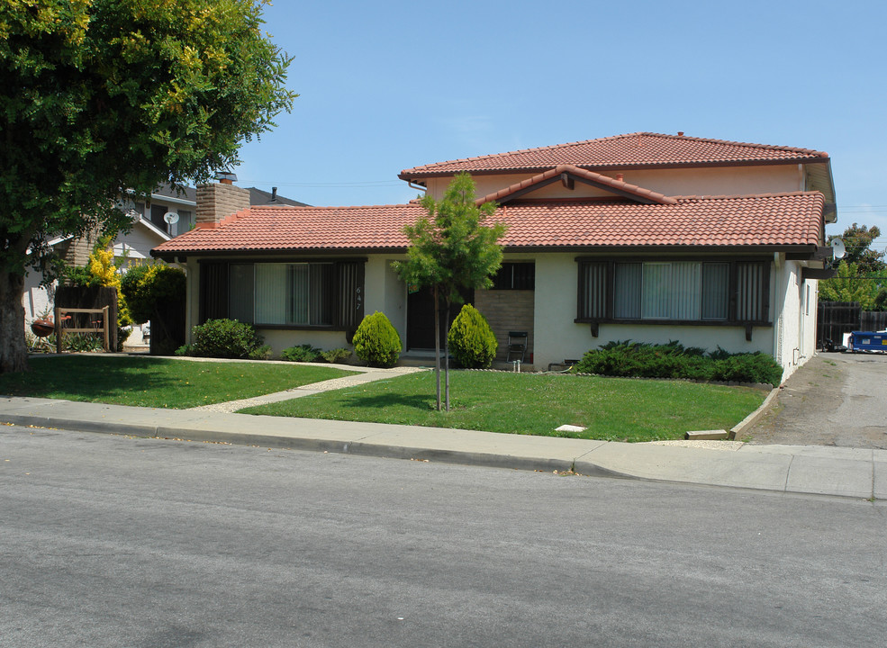 647 Olive Ave in Sunnyvale, CA - Building Photo