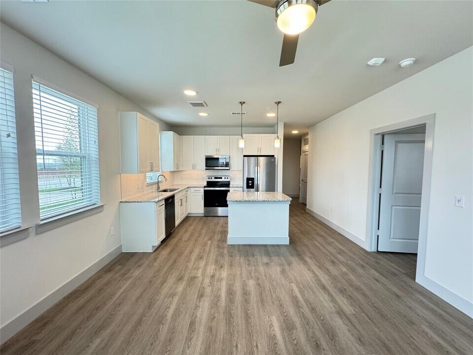 29600 Ronald Reagan Blvd in Georgetown, TX - Building Photo