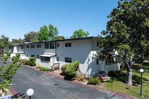 Cherry Garden Apartments in San Jose, CA - Building Photo