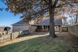 751 W Sherwood Dr in Springfield, MO - Building Photo - Building Photo