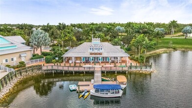 14226 Charthouse Cir in Naples, FL - Foto de edificio - Building Photo