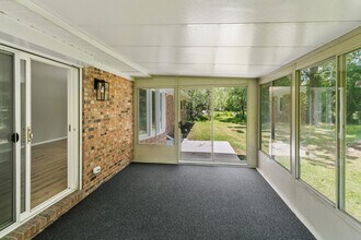 5 Danube Way in Olympia Fields, IL - Building Photo - Building Photo