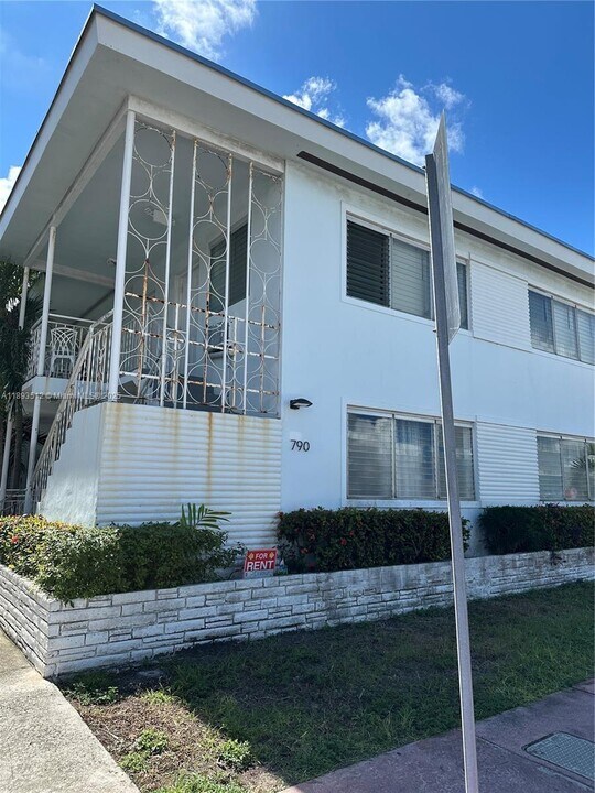 790 81st St in Miami Beach, FL - Foto de edificio