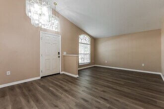 515 Somerstone Dr in Valrico, FL - Building Photo - Building Photo
