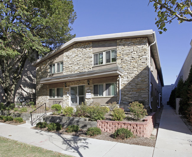 1112 Knapp