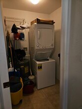 12515 McGregor Blvd, Unit 12515 McGregor Blvd. #109 in Ft. Myers, FL - Building Photo - Building Photo