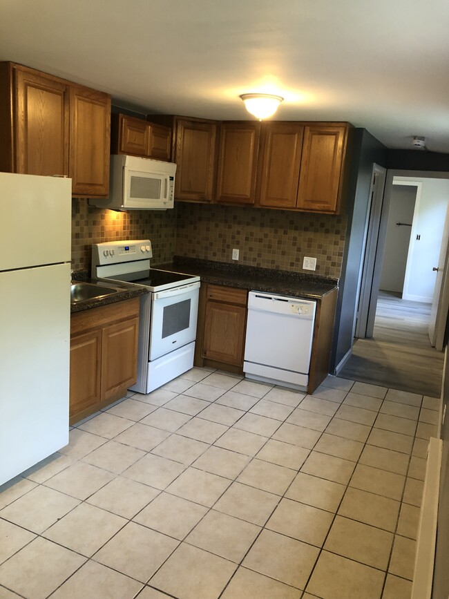 52 Daniel Ave, Unit 52 Daniel Ave