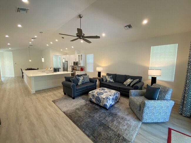 607 Allen Ave in Delray Beach, FL - Building Photo - Building Photo