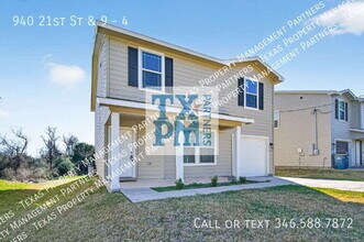 940 21st St in Hempstead, TX - Building Photo - Building Photo