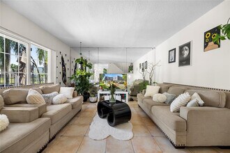 12028 Basin St N in Wellington, FL - Building Photo - Building Photo