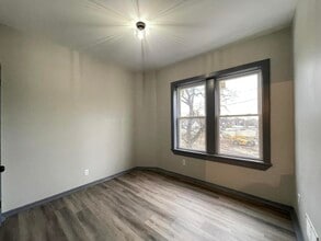 4031 Wesson St-Unit -305 in Detroit, MI - Building Photo - Building Photo