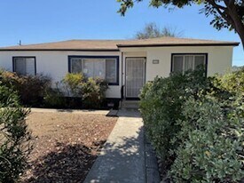 7135 Mohawk St in San Diego, CA - Building Photo