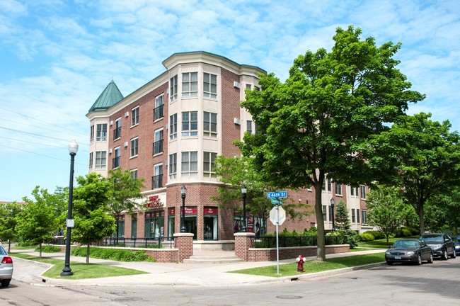 Oaks Hiawatha Station