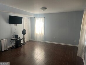 2894 Randall St in Atlanta, GA - Building Photo - Building Photo