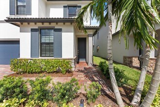 4757 Roldan Ct in Wellington, FL - Building Photo - Building Photo