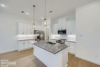 207 Lily Pad Dr in Arlington, TX - Building Photo - Building Photo