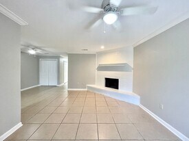 14911 Central Woods Ave in Baton Rouge, LA - Building Photo