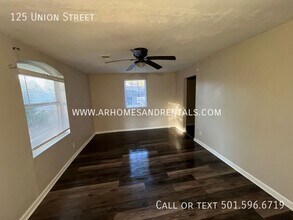 125 Union St in Jacksonville, AR - Building Photo - Building Photo