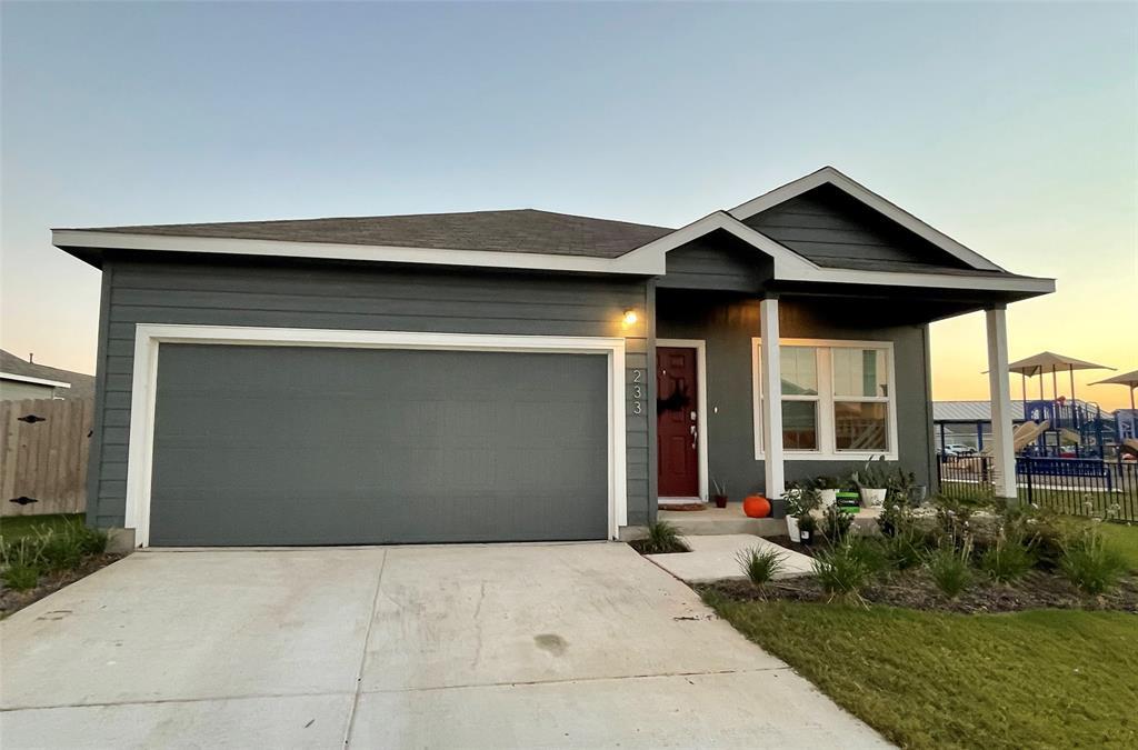 233 Gabriels Bluff Dr in Georgetown, TX - Building Photo