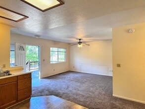 10857 Conifer Ln in Grass Valley, CA - Building Photo - Building Photo