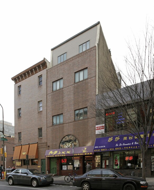 1002 Arch St in Philadelphia, PA - Foto de edificio