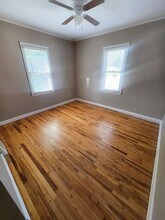 5824 Grand Ave in Des Moines, IA - Building Photo - Building Photo