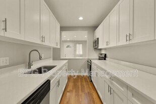 1710 37th St NW in Washington, DC - Building Photo