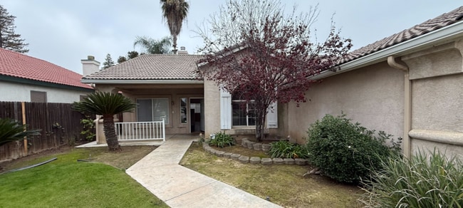 8723 Lighthouse Dr in Bakersfield, CA - Building Photo - Building Photo