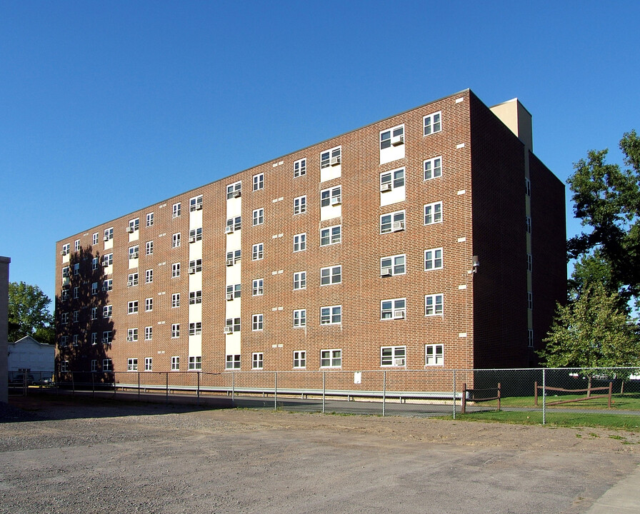 Oneida Towers I in Oneida, NY - Foto de edificio