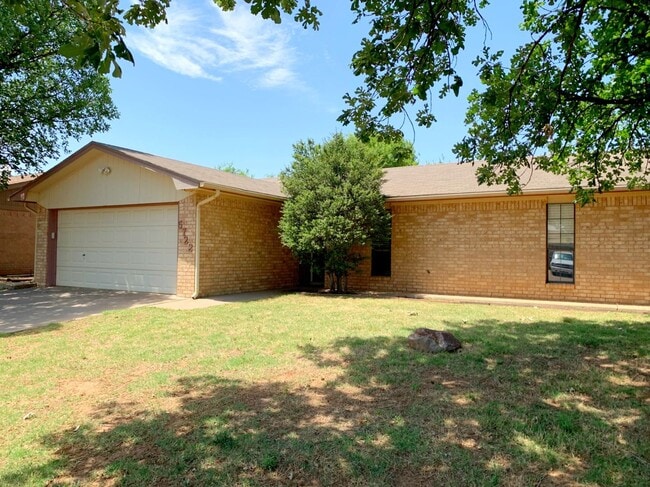 property at 5722 93rd St