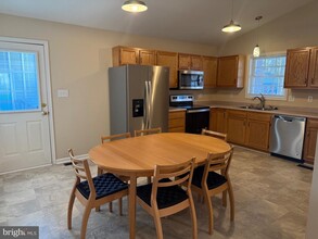 328 12th St in Colonial Beach, VA - Building Photo - Building Photo