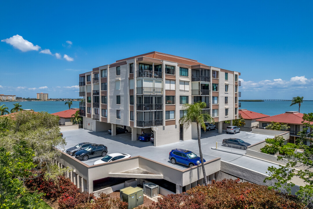 Palma del Mar Building E & F in St. Petersburg, FL - Foto de edificio