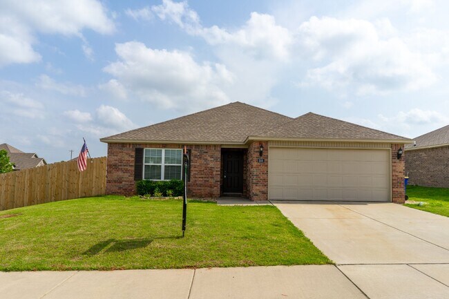 2301 Hickory Wood Ave in Lowell, AR - Building Photo - Building Photo