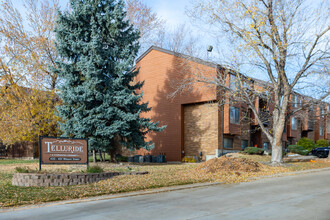 Telluride Condominiums in Lakewood, CO - Building Photo - Building Photo