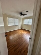 406 Christopher Dr in Gainesville, GA - Building Photo - Building Photo