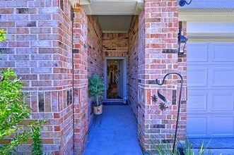 8522 Kokernot Ln in Rosharon, TX - Building Photo - Building Photo