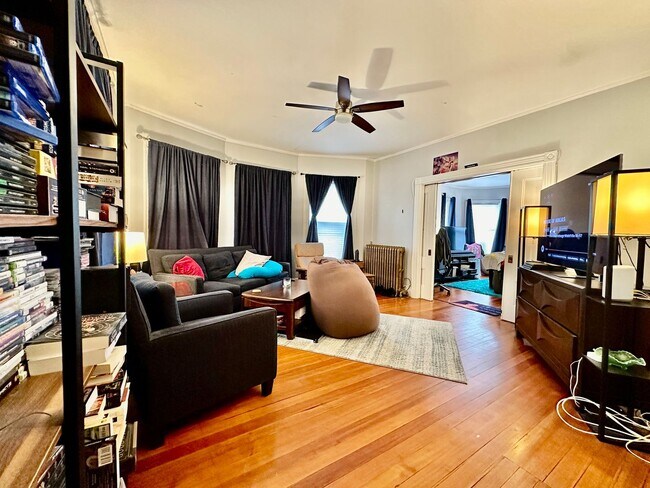 65 Gardner St in Boston, MA - Building Photo - Building Photo